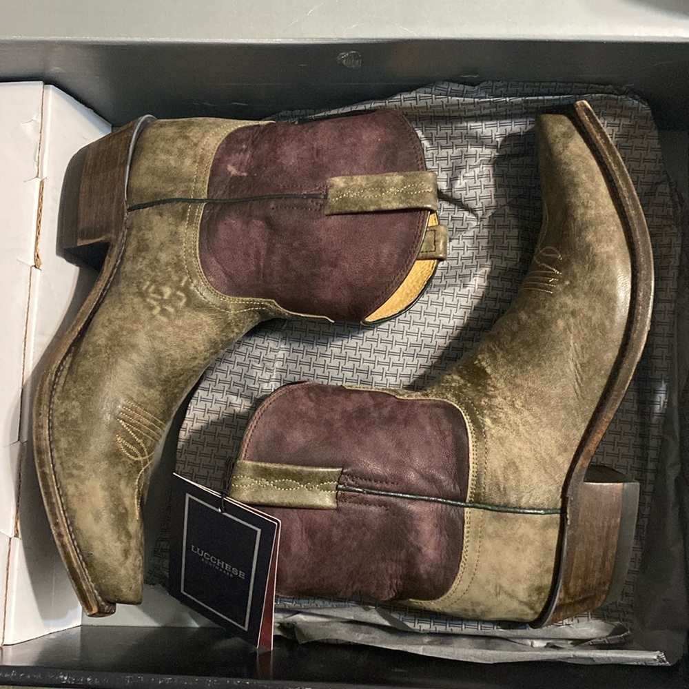 Lucchese size 10 olive/puma goat style pointed toe booties